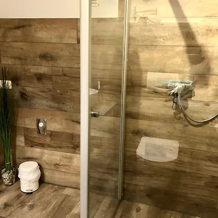 Holiday home Kleine Meerzeit, Suesses Knusperhaeuschen Mit Kaminofen Fehmarn